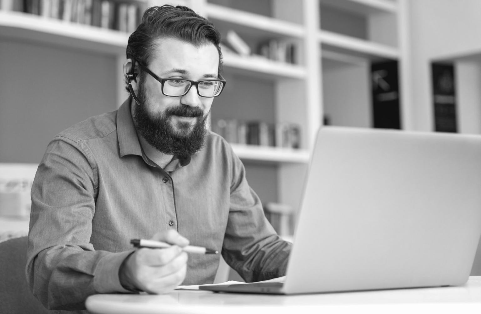 Análisis de datos financieros en contexto educativo práctico